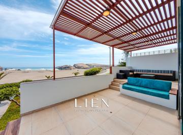 Casa · 190m² · 4 Dormitorios · 4 Estacionamientos · Condominio Las Palmeras - Venta de Casa de Playa en Primera Fila