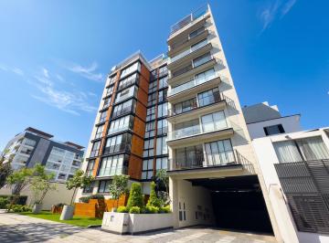 Departamento · 76m² · 2 Dormitorios · 1 Estacionamiento · Venta Flat en Miraflores con 2 Dorm., Terraza y Balcón