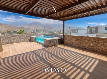 Departamento · 277m² · 3 Dormitorios · 2 Estacionamientos · Duplex en Venta de 277 m², Terraza y Piscina, 3 Dorm. y 2 Cocheras Paralelas, Lima Polo Hunt
