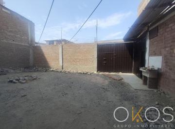 Terreno / Lote · 232m² · Terreno Ubicado en Esquina Ferreñafe