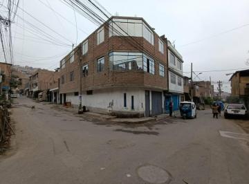 Casa de 3 habitaciones, Lima · Casa 3pisos + Azotea en Venta - Santa Maria