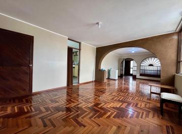 Departamento · 153ha · 4 Dormitorios · Amplio Departamento en Alquiler en Av Fátima – Trujillo