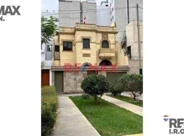 Casa · 262m² · 4 Dormitorios · 1 Estacionamiento · Casa en Venta en Jesús María | 172.25 m², 4 Dorm. y Jardines