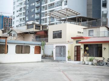 Casa de 5 habitaciones, Lima · Casa en Condominio a 5 Min de La Universidad de Lima