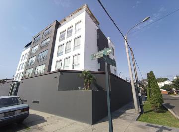 Departamento de 3 habitaciones, Lima · Departamento Frente Universidad de Lima