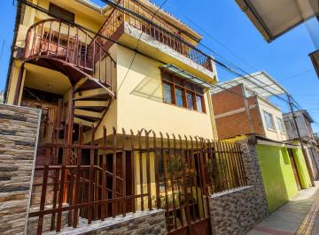 Casa de 3 habitaciones, Cusco · Casa en Venta – Urb. Marcavalle | Cusco