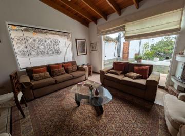 Casa de 3 habitaciones, Lima · Vendo Casa Iluminada en Zona Cerrada Cerca a Upc y Restaurante Fauna