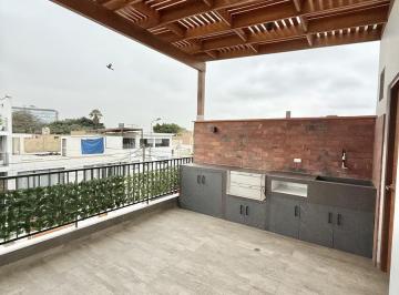 Casa · 265m² · 5 Dormitorios · 2 Estacionamientos · Moderna Casa en La Alborada - 3 Niveles, Terrazas y Excelente Ubicación en Surco