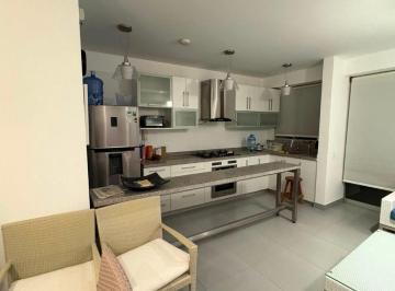 Departamento de 3 habitaciones, Lima · Son 112,5 m² - 3 Dorm. - 3 Baños - Balcon - 2 Estacionamientos y Uno Para Visitas
