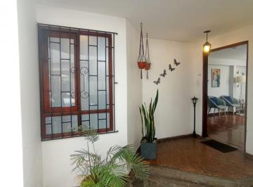 Departamento · 157m² · 3 Dormitorios · Se Vende Hermoso Departamento Tipo Casa en Primer Piso