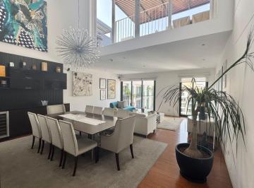 Departamento de 4 habitaciones, Lima · Vendo - Precioso Penthouse en Miraflores Límite con San Isidro