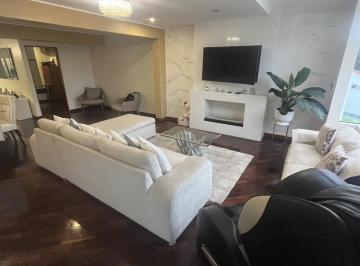 Departamento · 200m² · 2 Dormitorios · 1 Estacionamiento · Alquilo Departamento Amoblado 200 m² en Urb Higuereta