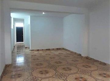 Departamento de 3 habitaciones, Lima · Vendo Amplio Dpto. de 151 m² en 1er Piso Comas