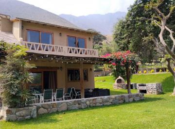 Casa de campo de 4 habitaciones, Huarochirí · Venta de Casa con Piscina en Santa Eulalia