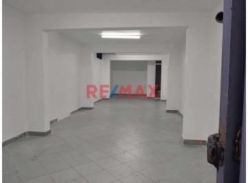 Local comercial · 64m² · 1 Dormitorio · Venta de Local Super Comercial Pimer Píso en Gamarra