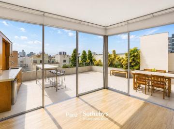 Departamento · 198m² · 2 Dormitorios · 2 Estacionamientos · Excelente Penthouse con Amplia Terraza con Jacuzzi en El Corazón de Miraflores