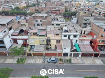 Casa · 375m² · 7 Dormitorios · 1 Estacionamiento · Vendo Casa con 2 Departamentos Independientes en Santa Catalina | Genera Renta Desde El Primer Día