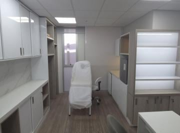 Oficina comercial · 22m² · 1 Dormitorio · 1 Estacionamiento · Venta de Consultorio Amoblado en Edificio Exclusivo Para Servicios Médicos en San Borja