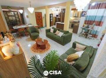 Casa · 554m² · 9 Dormitorios · Venta Edificio 4 Pisos Independientes, 2 Locales Comerciales,554 m² San Juan de Miraflores $400,000
