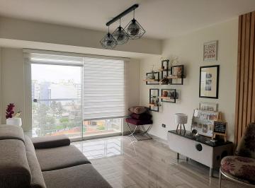 Departamento · 179m² · 4 Dormitorios · 1 Estacionamiento · Alquiler Departamento Duplex Piso 8 (4 Dorm) La Calera de La Merced Surquillo Calle Engels