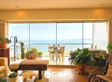 Departamento · 156m² · 4 Dormitorios · 2 Estacionamientos · Venta de Departamento Frente Al Mar en Malecón Grau - Chorrillos