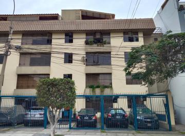 Departamento · 107m² · 3 Dormitorios · 1 Estacionamiento · Departamento en Santa Elena