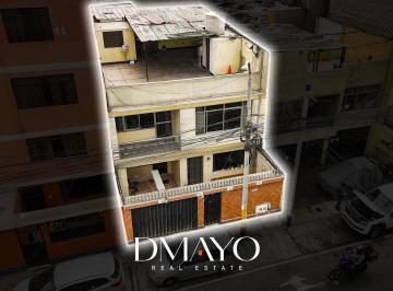 Casa · 246m² · 5 Dormitorios · 1 Estacionamiento · Vendo Casa Independiente de 2 Pisos y Azotea Frente Al Parque Madrid - San Rafael Cercado Lima