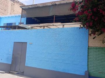 Casa de 3 habitaciones, Lima · Se Vende Casa Como Terreno a Pocas Cuadras de Malecon Grau | Chorrillos