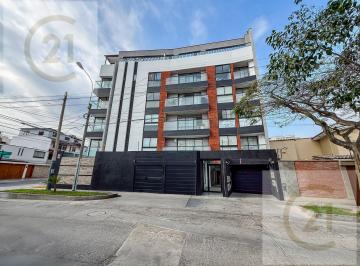 Departamento · 208m² · 3 Dormitorios · 2 Estacionamientos · Exclusivo Dúplex de 208 m² 45 m² de Terraza en Santiago de Surco