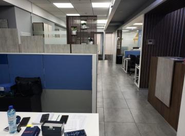Oficina comercial , Lima · Oficina Amoblada de 145 m² Implementada con Divisiones y Vista a Camacho en Santiago de Surco