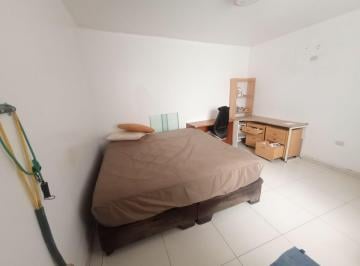 Departamento de 2 habitaciones, Lima · Dpto. 1er. Piso, Totalmente Independiente, Agua y Luz Independiente, Céntrico.
