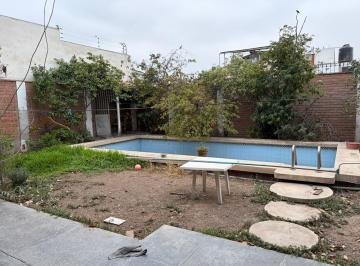 Casa · 400m² · 5 Dormitorios · 3 Estacionamientos · Casa en Alquiler de 600 m² en Corpac San Isidro