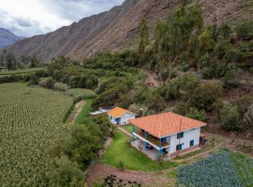 Casa de campo de 4 habitaciones, Urubamba · Casa de Campo + Tiny House en Huayllabamba: Negocio Airbnb Impecable (0.1715 Ha)