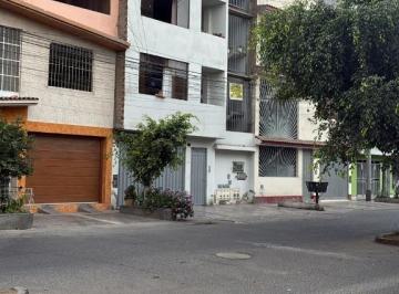 Local comercial · 149m² · 12 Dormitorios · 1 Estacionamiento · Vendo Edificio en San Martín de Porres