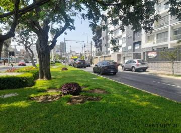 Casa · 504m² · 3 Dormitorios · Venta de Terreno en La Aurora – Miraflores | 504 m²