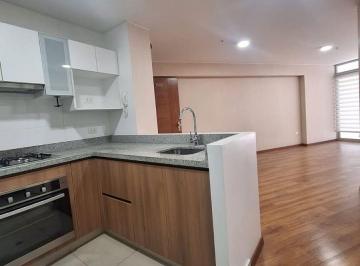 Departamento de 1 habitación, Lima · Vive a un Paso del Campo de Marte y Conectado a Las Principales Avs