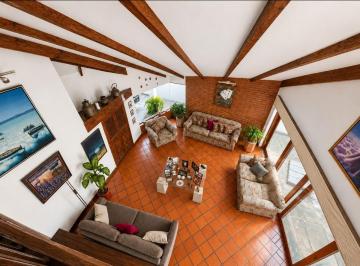 Casa de 4 habitaciones, Lima · Vendo Casa Surco Estilo Rustico!