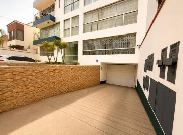 Garage , Lima · Cochera Amplia en Alquiler en San Isidro | Fácil Ingreso y Salida | Baltazar La Torre 142