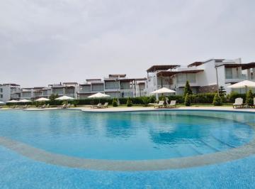 Casa · 160m² · 5 Dormitorios · 1 Estacionamiento · Venta de Casa de Playa en Condominio Mikonos con Piscina, Terraza y Jardín