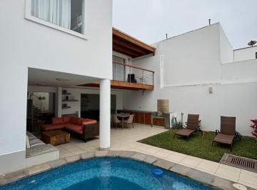 Casa · 215m² · 4 Dormitorios · 2 Estacionamientos · Venta - Casa de Playa en Lagunas de Puerto Viejo - 4 Dorm