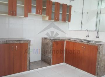 Departamento de 3 habitaciones, Chiclayo · Venta de Departamento en Primer Piso con Cochera en Urb. Los Sauces