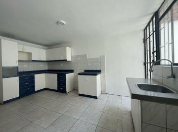 Casa · 230m² · 4 Dormitorios · 2 Estacionamientos · Alquiler Casa en Ate (Santa Raquel)