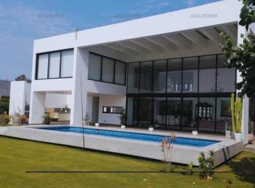 Casa · 1000m² · 4 Dormitorios · 2 Estacionamientos · Vendo Bella Casa de Playa en Playa del Golf Km 94, Fila 1, Asia