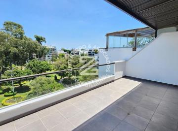 Departamento · 214m² · 4 Dormitorios · 2 Estacionamientos · Vendemos Dúplex de 214 m² con 4 Dorm. en Urb. Los Jazmines Surco