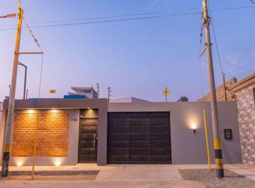 Casa de 2 habitaciones, Ica · Casa Amoblada con Piscina Privada en Campo Sol – La Tinguiña