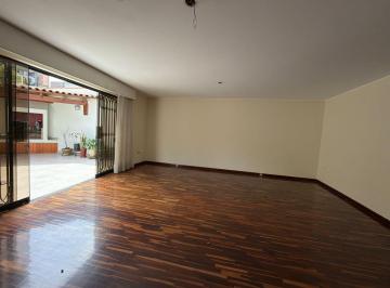 Departamento de 3 habitaciones, Lima · Departamento en 1er Piso, Tipo Casita en Monte Umbroso, Chacarilla