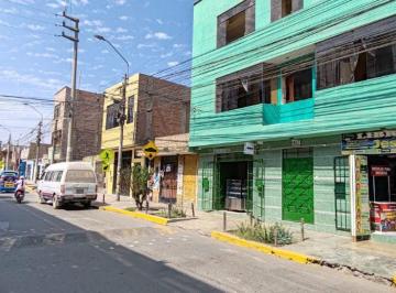 Otros de 24 habitaciones, Huaral · Vendo Edif. de 3 Pisos con 2 Locales Comerc.,23 Habit. y 2 Dptos, a 25 Min del Puerto de Chancay
