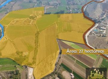 Terreno agrícola · 1000ha · 10 Estacionamientos · Venta de Fundo Agricola Ganadero en Pachacamac de 27 Ha