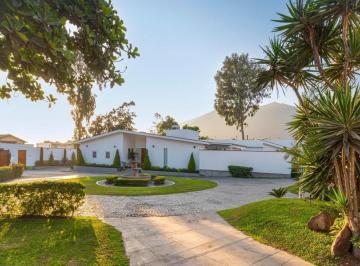 Terreno / Lote · 4491m² · 7 Dormitorios · 10 Estacionamientos · Vendo Propiedad de 4,491 m² - Urb. La Planicie 1era Etapa - La Molina