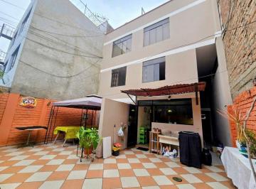 Casa · 320m² · 5 Dormitorios · Casa y Departamento en Bellavista Callao